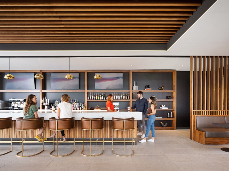 Skylounge-Interior-1.